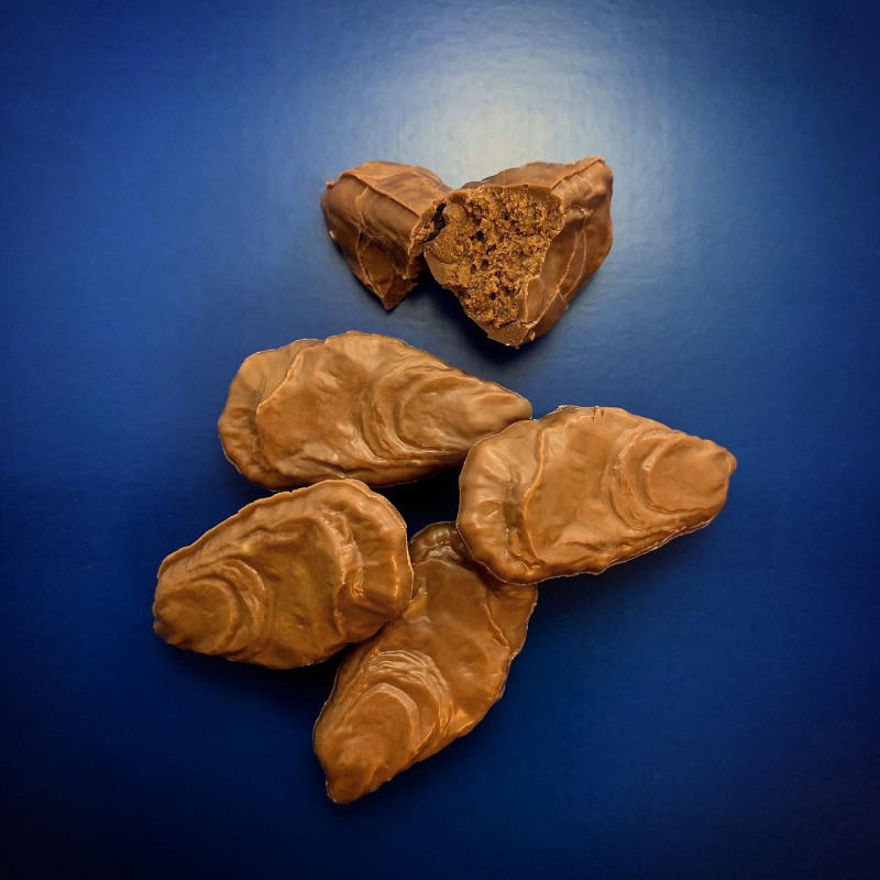 osterilaatikko luomu ja reilun kaupan suklaa 140g 2